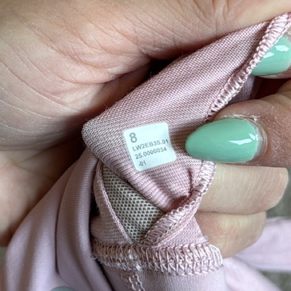 Lululemon Energy Bra Medium Support B–D Cups Rose Blush size 8 - Picture 7 of 7